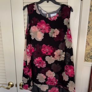 Black floral sleeveless tunic asymmetrical bottom